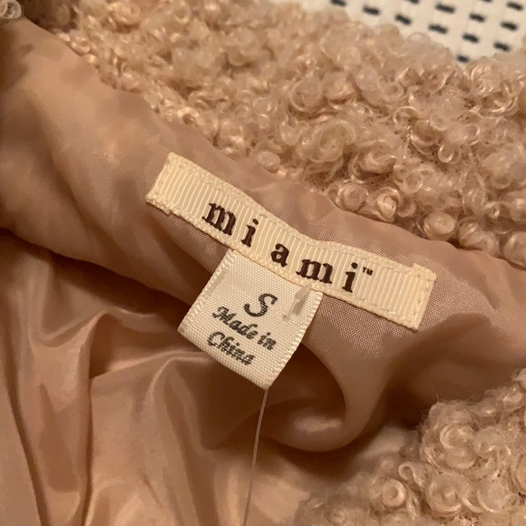 Sherpa Jacket - Picture 2 of 2